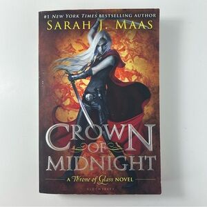 Crown of Midnight by Sarah J. Maas Throne of Glass